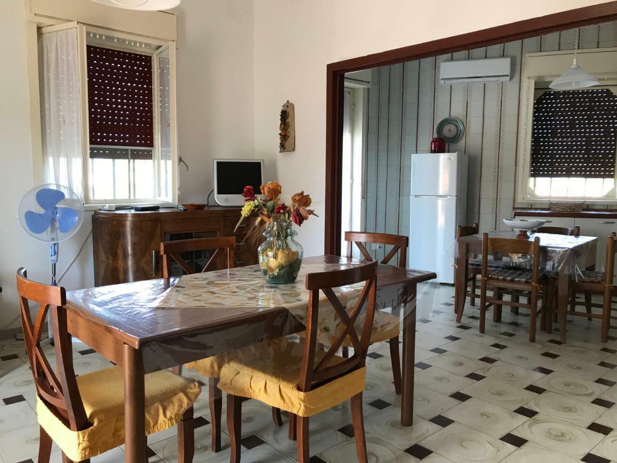 Villa Tetide - Fontane Bianche Buitenkant foto
